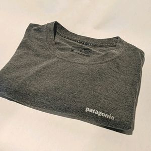 Workout Patagonia t-shirt!